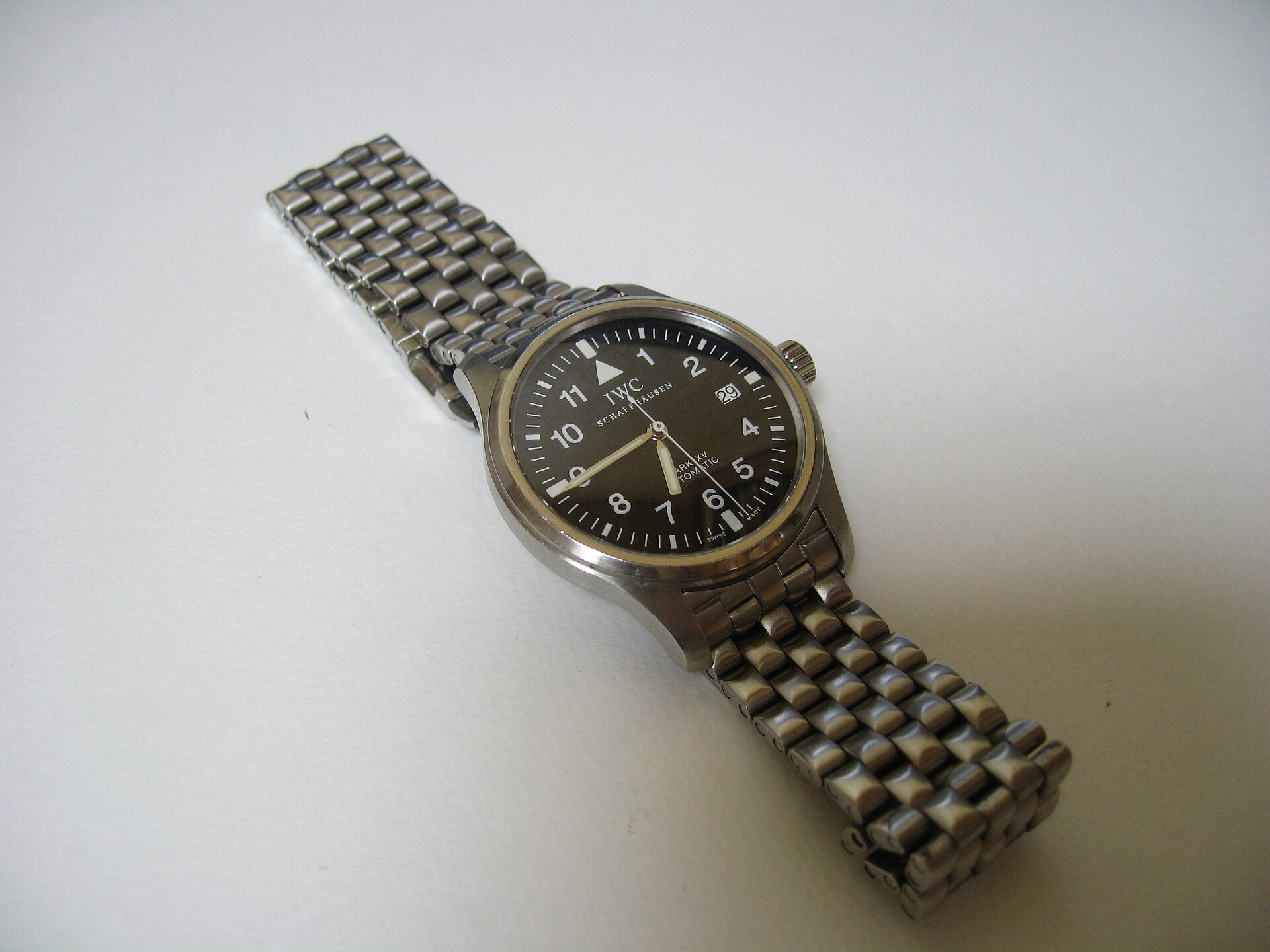 2023 IWC Schaffhausen Pilot's Watch Mark XX 40MM Black Dial Steel Bracelet (IW328201)